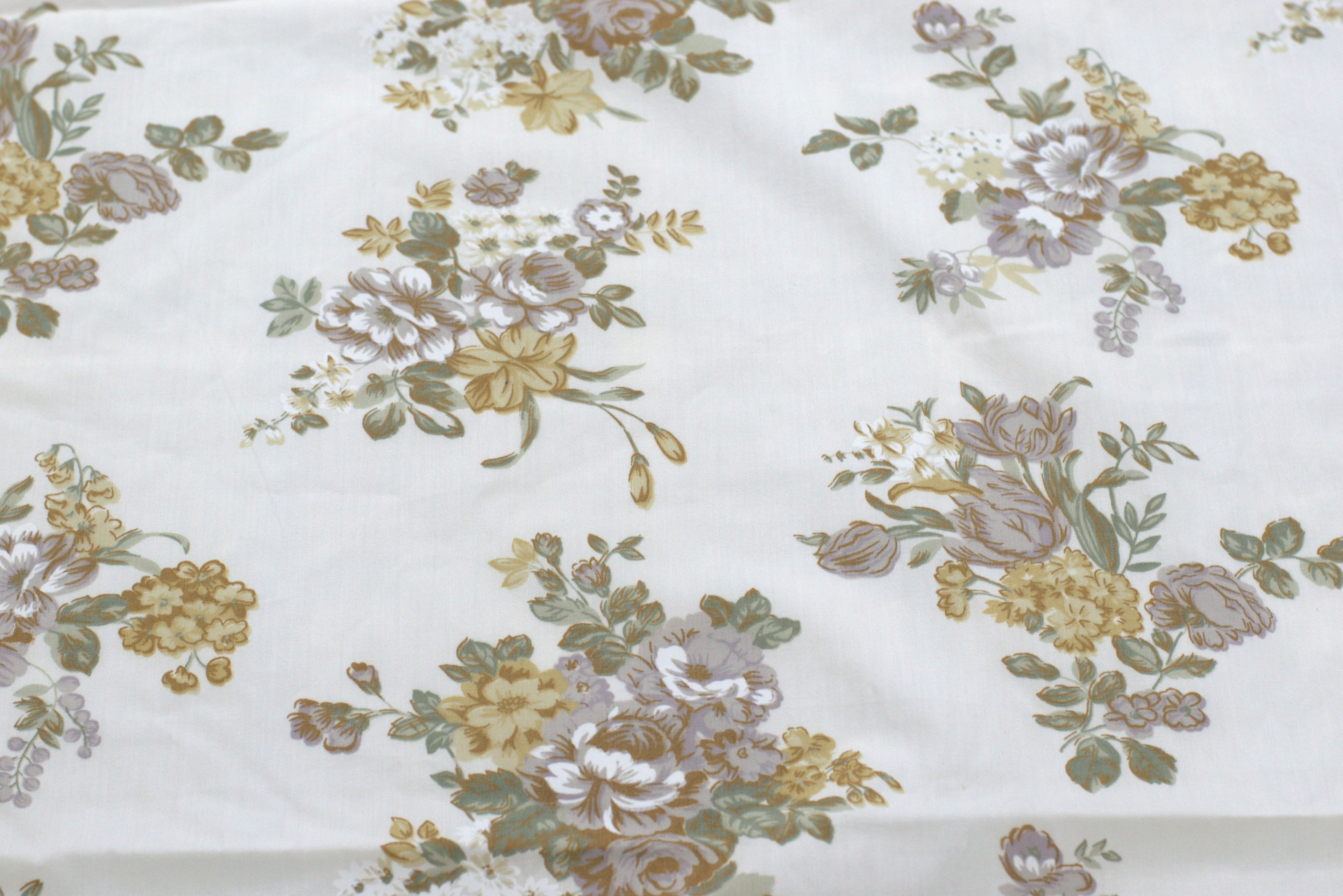 King Size Floral Bedspread Set with 2 Pillow Covers – Mustard Yellow & White | 98 x 102 Inches