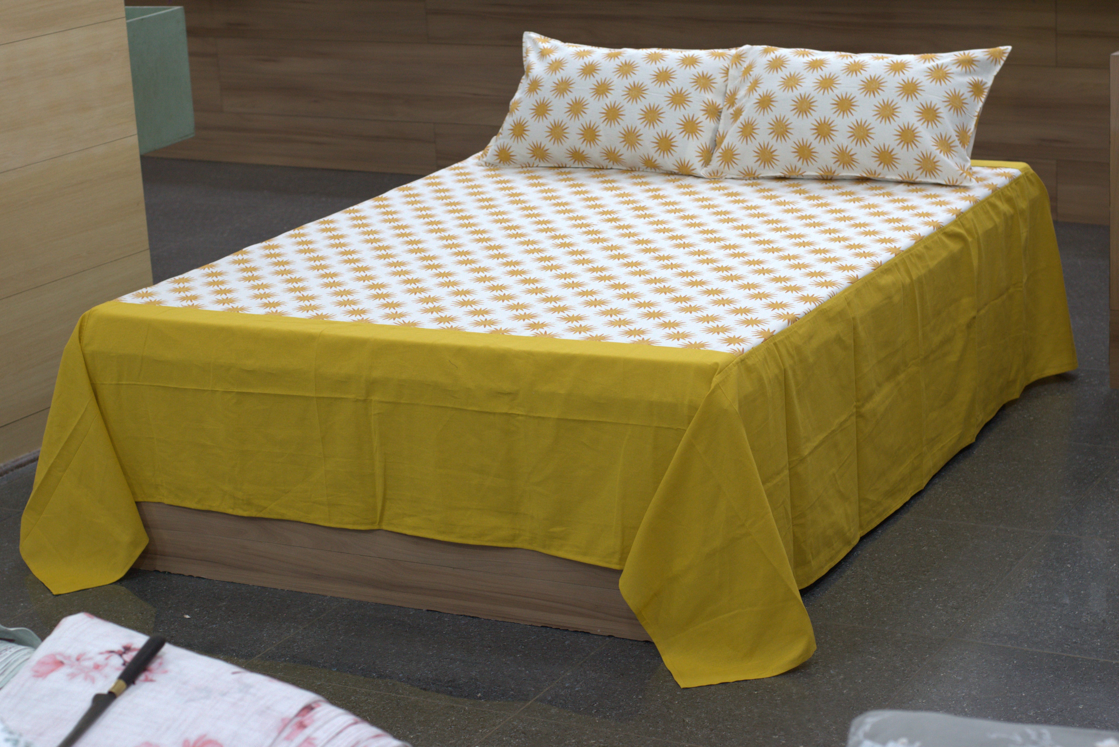 Radiant Mustard Sunburst Cotton King Size Bedspread Set
