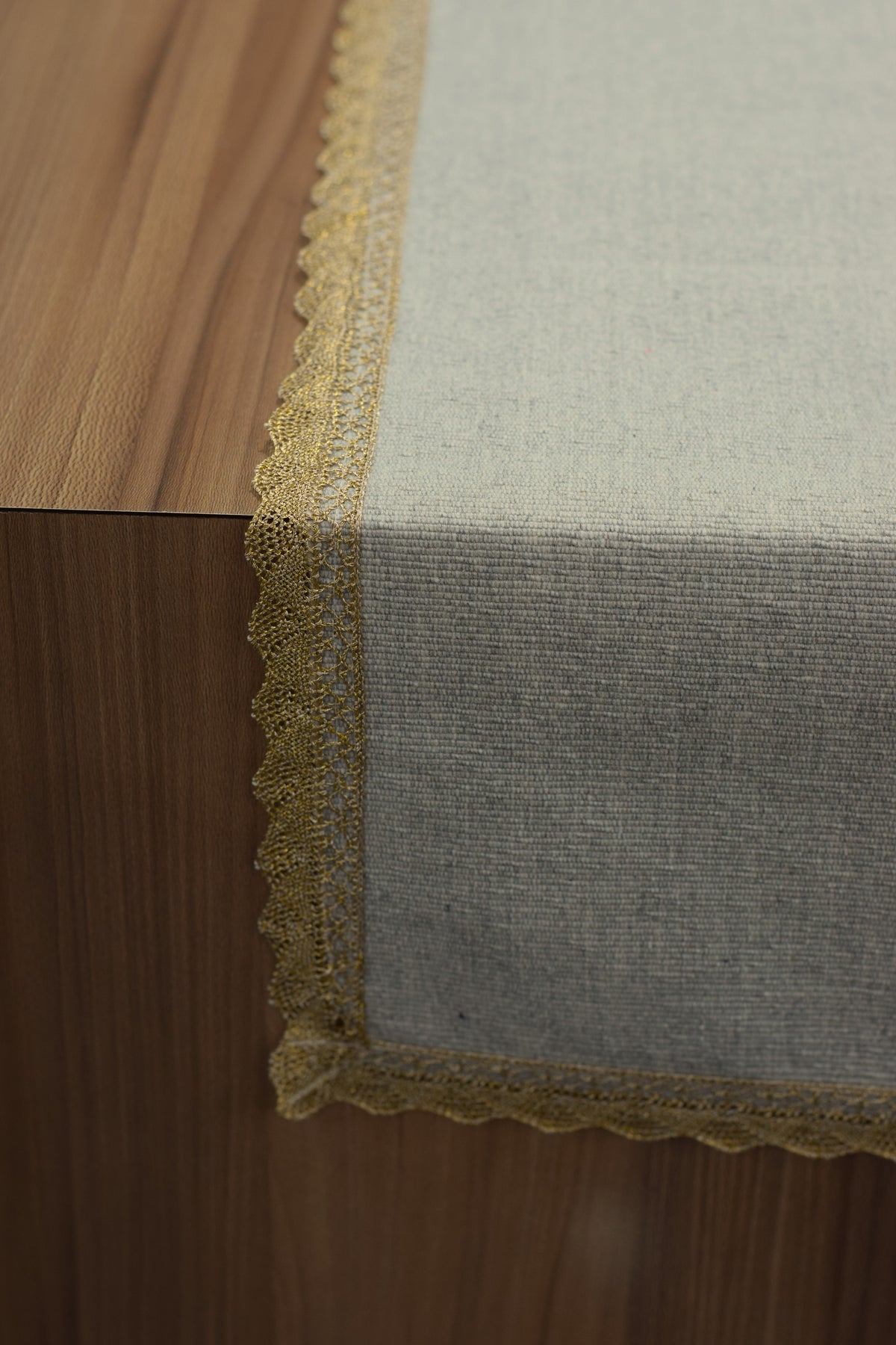 Elegant Beige Table Runner with Golden Lace Border – 125 × 35 cm