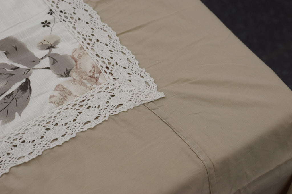 Premium Floral cotton blend Bedspread Set with 2 Pillow Covers – Beige & White | 86 x 104 Inches | Elegant Lace Border