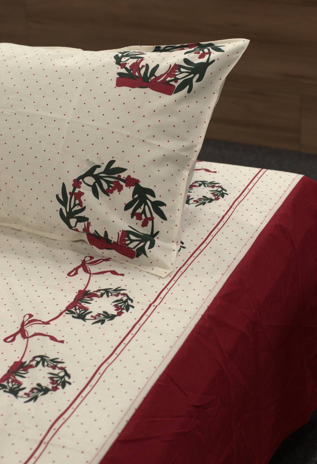 King Size Christmas Printed Bedspread – 100×110 Inches