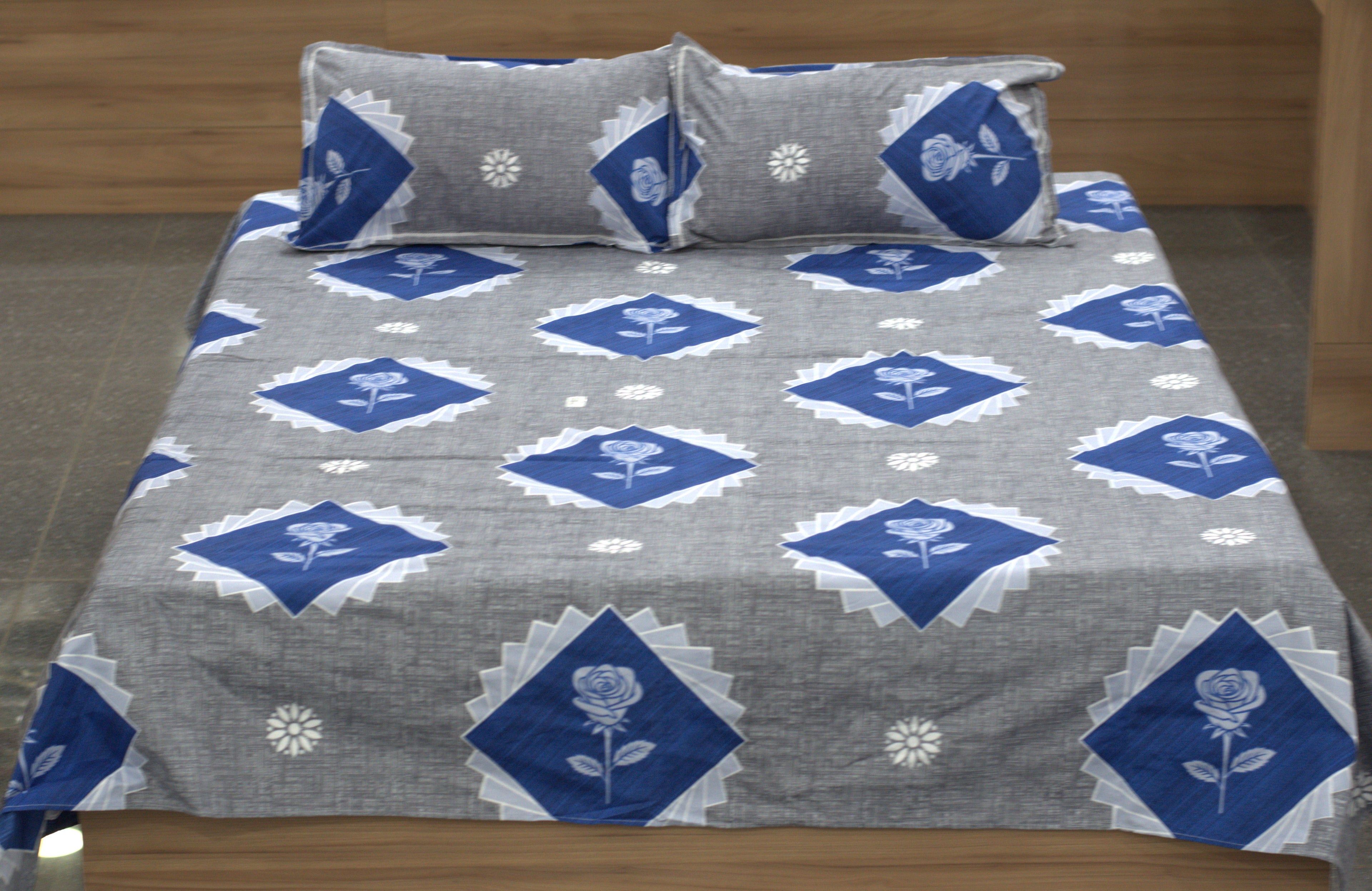 Soft Feel Blend Bedsheet – Grey &amp; Blue Rose Print | 225 x 250 cm