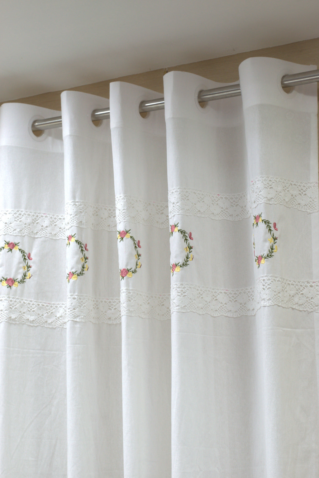 Embroidered Floral Cotton Curtain with Lace Border – White (2.10m x 122cm)