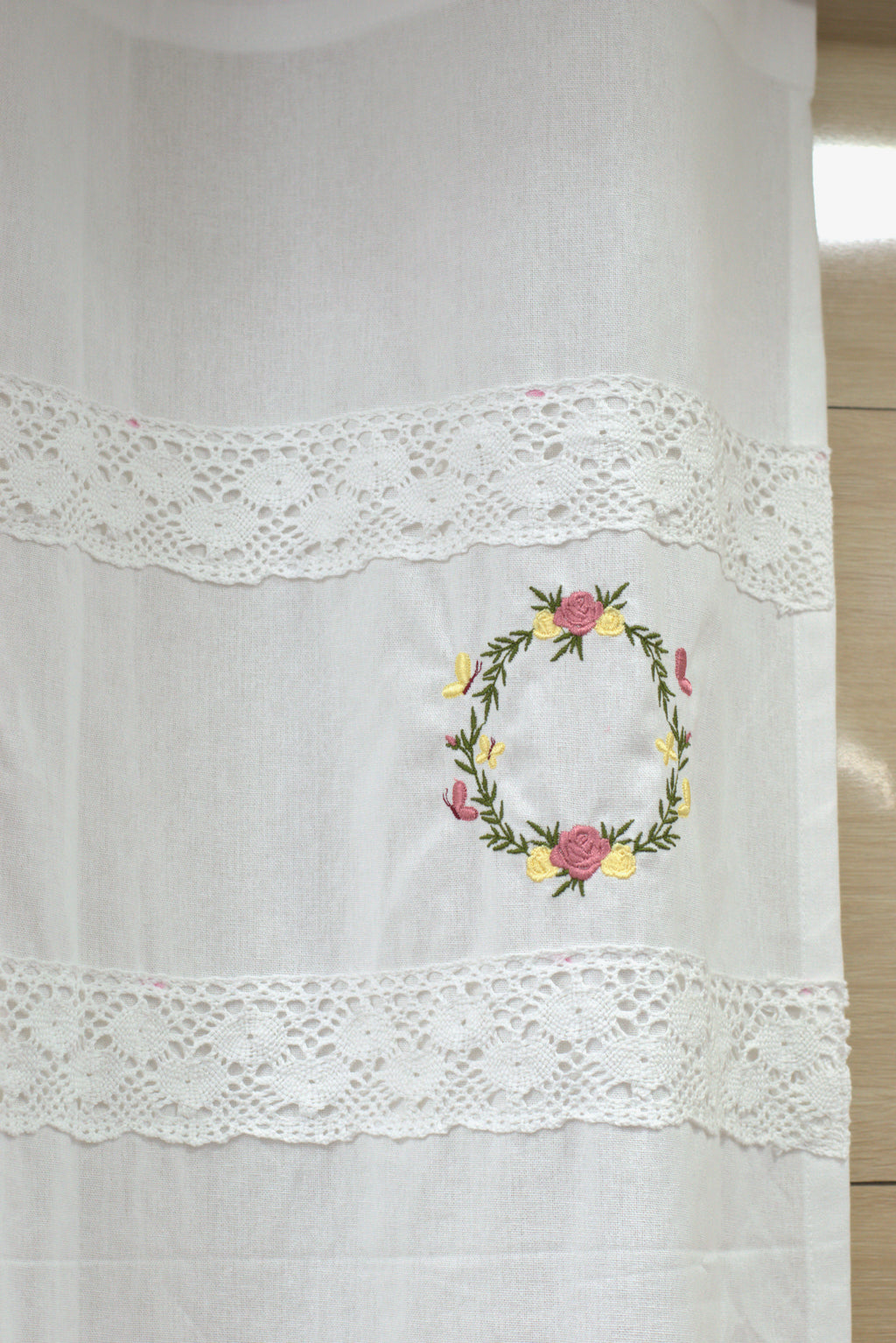 Embroidered Floral Cotton Curtain with Lace Border – White (2.10m x 122cm)
