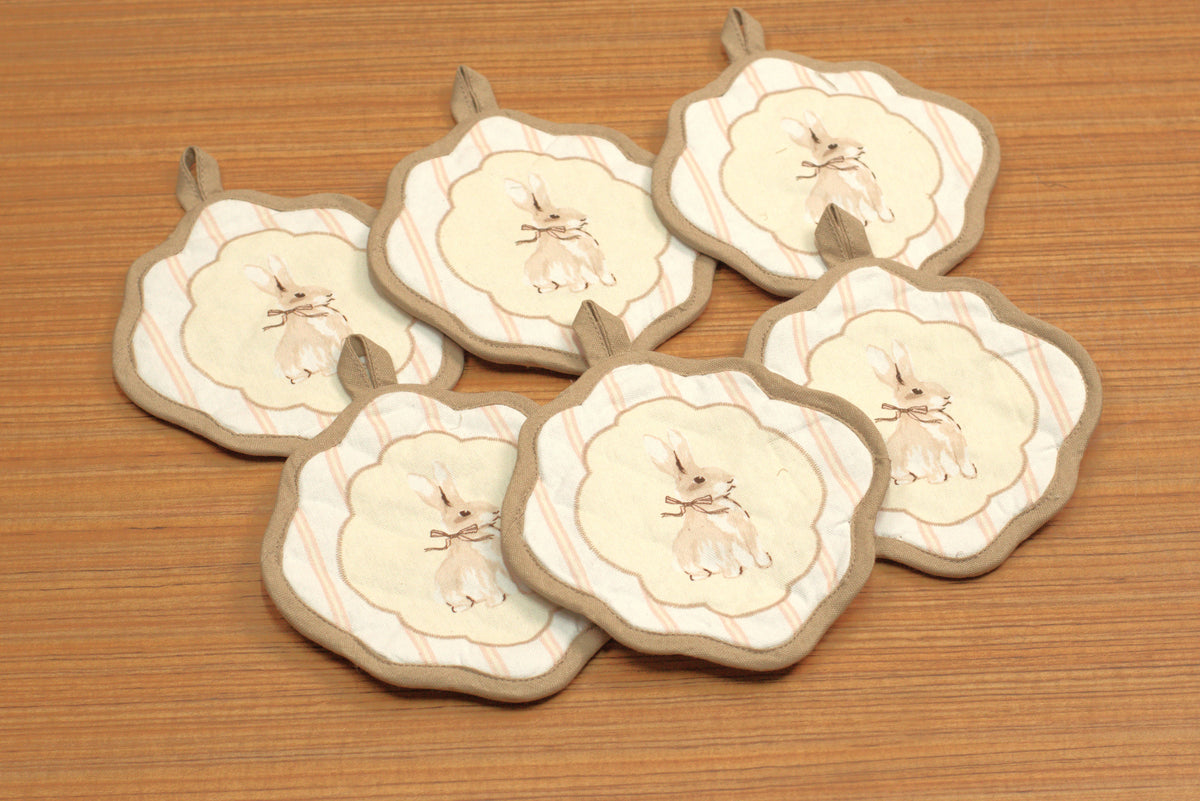 Cute Rabbit Printed Hot Pad / Pot Holder – Decorative Kitchen Heat Pad