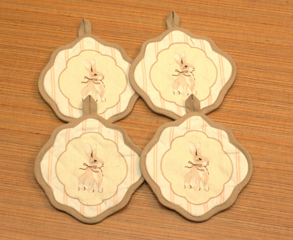 Cute Rabbit Printed Hot Pad / Pot Holder – Decorative Kitchen Heat Pad