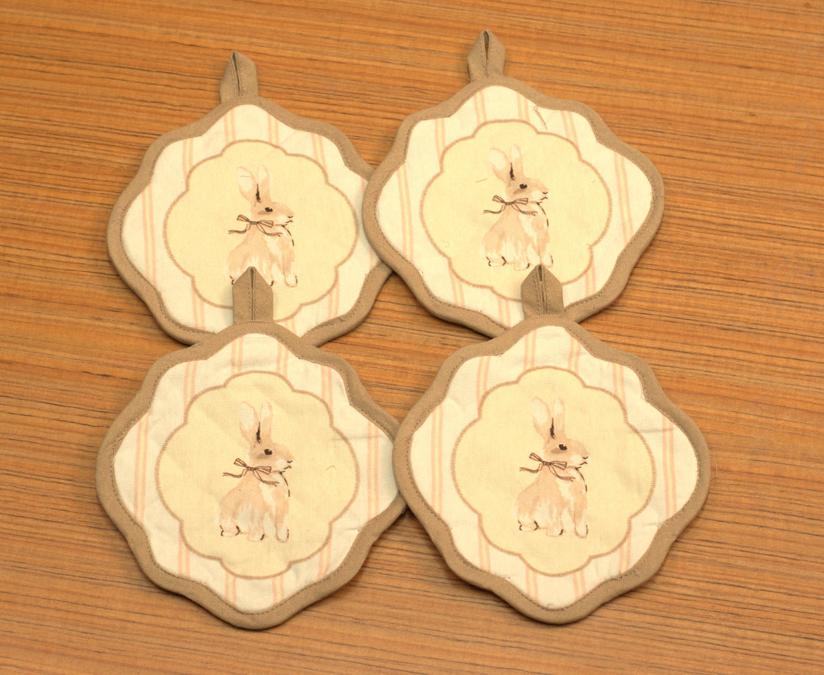 Cute Rabbit Printed Hot Pad / Pot Holder – Decorative Kitchen Heat Pad