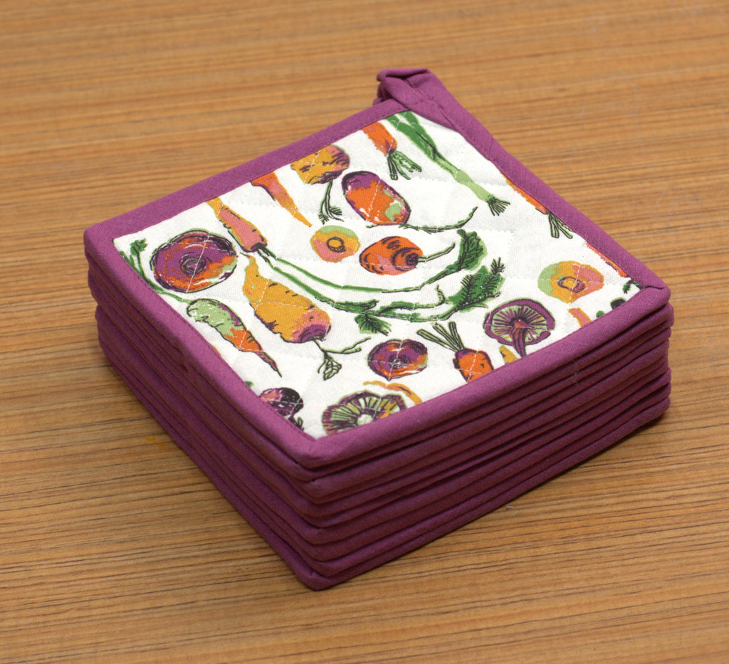 Vegetable Print Hot Pad / Pot Holder – Purple Border, Quilted Kitchen Heat Pad 8 x 8 inches