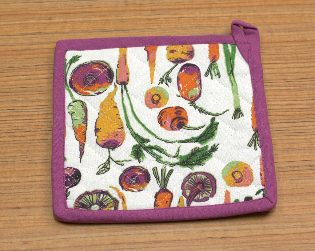 Vegetable Print Hot Pad / Pot Holder – Purple Border, Quilted Kitchen Heat Pad 8 x 8 inches