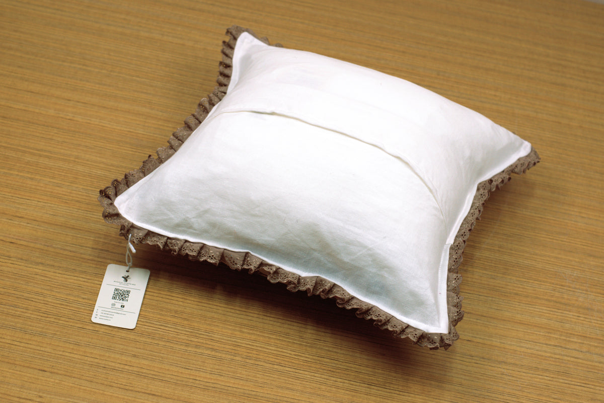 Christmas Printed Cushion Cover with Lace Border – 16×16 Inch