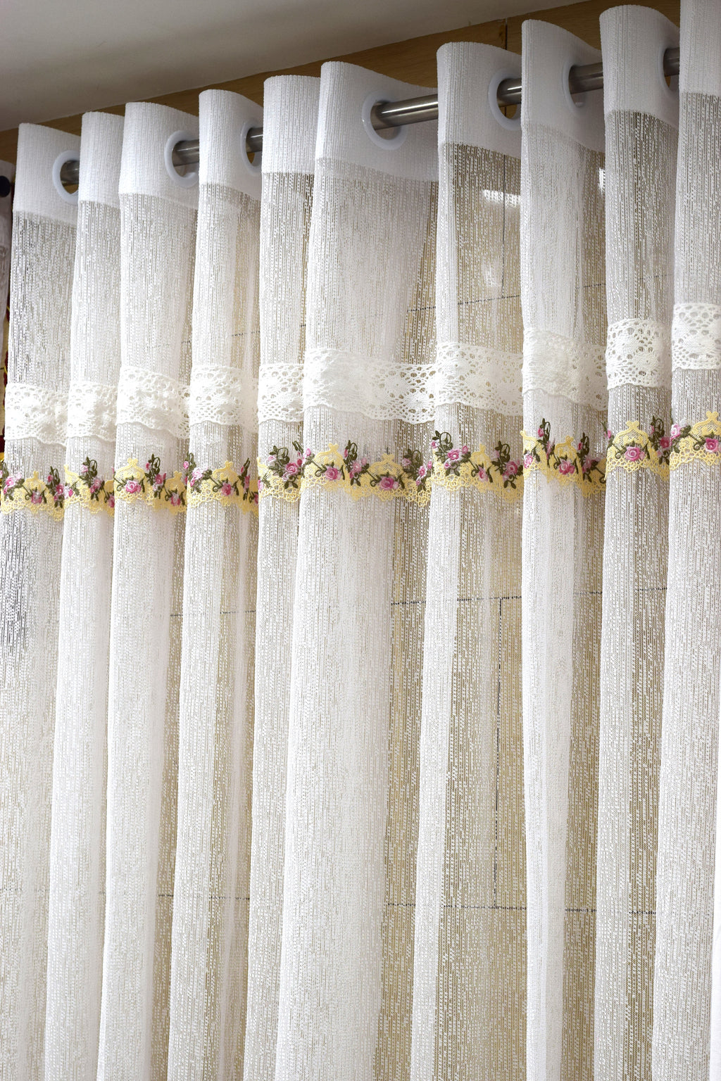 Elegant Sheer Eyelet Curtain with Floral Lace Border – White | 2.10m x 122cm