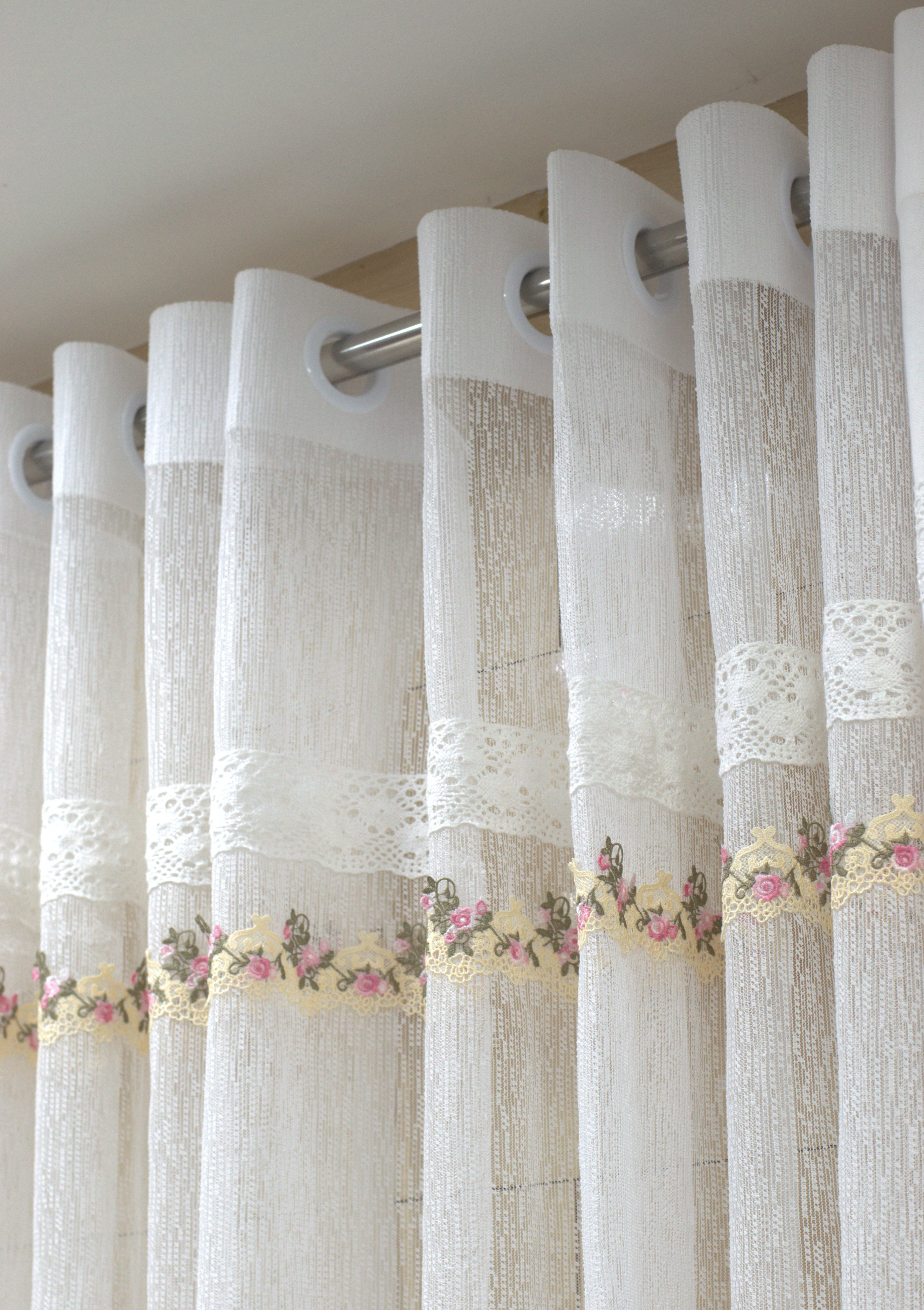Elegant Sheer Eyelet Curtain with Floral Lace Border – White | 2.10m x 122cm
