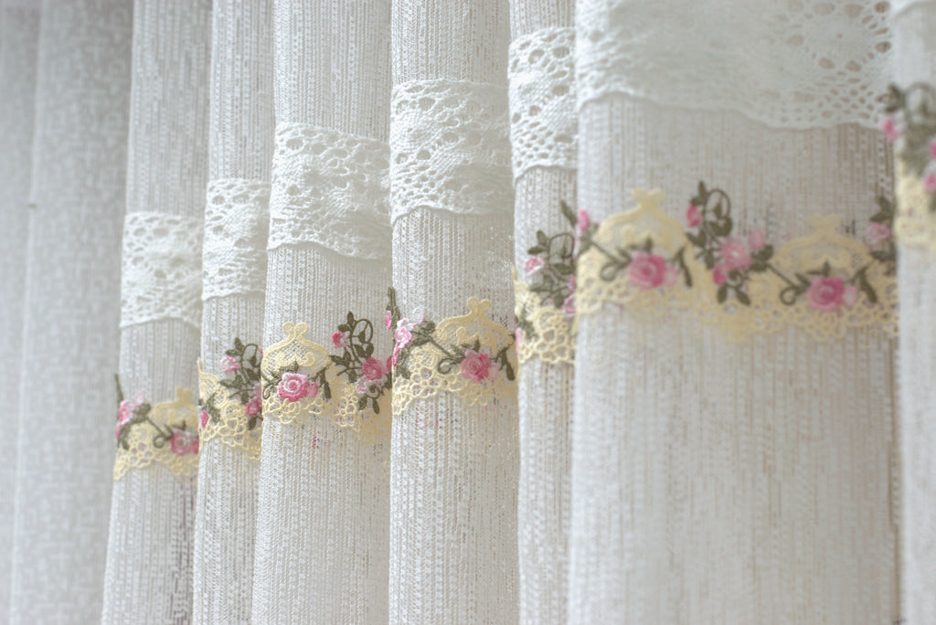 Elegant Sheer Eyelet Curtain with Floral Lace Border – White | 2.10m x 122cm