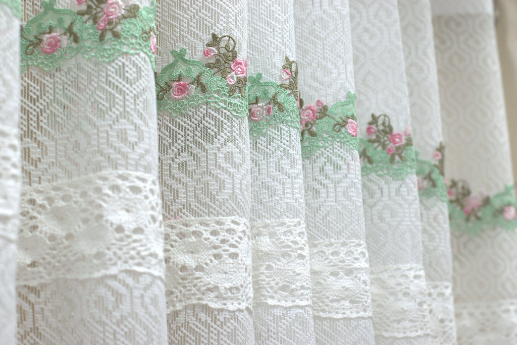 Elegant White Sheer Eyelet Curtain with Floral Lace Border – 2.10m x 122cm