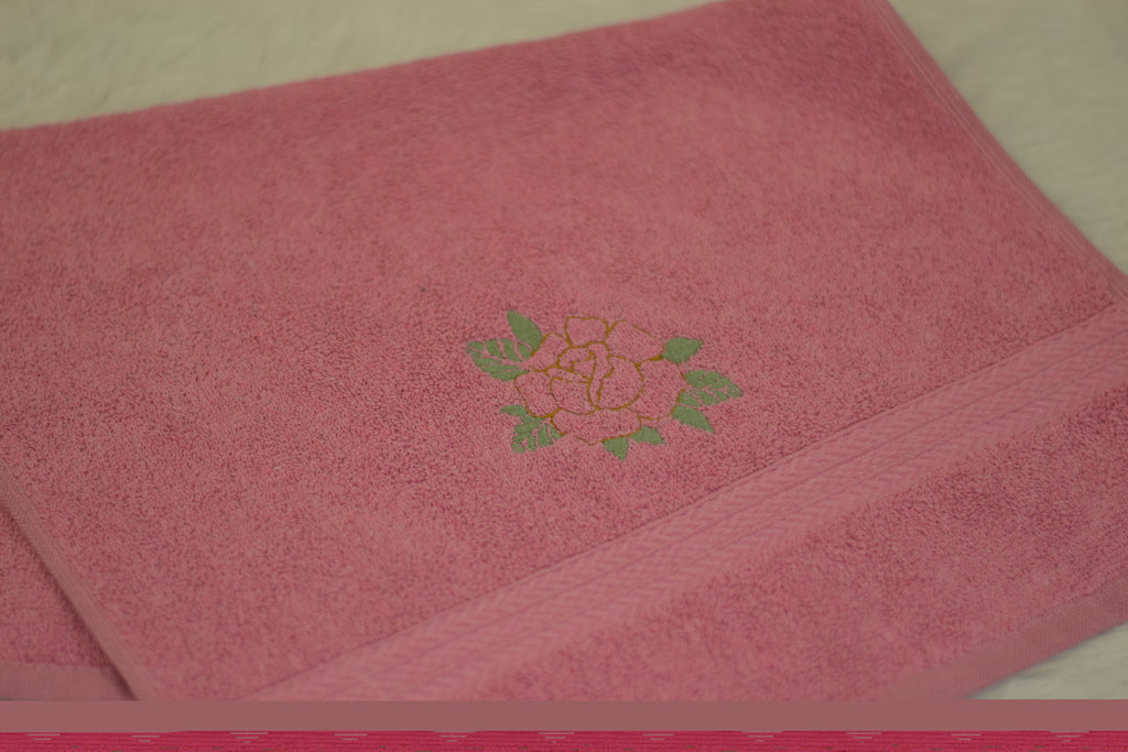 Turkish Embroidered Pink Towel – Rose Bloom Motif on Soft Cotton