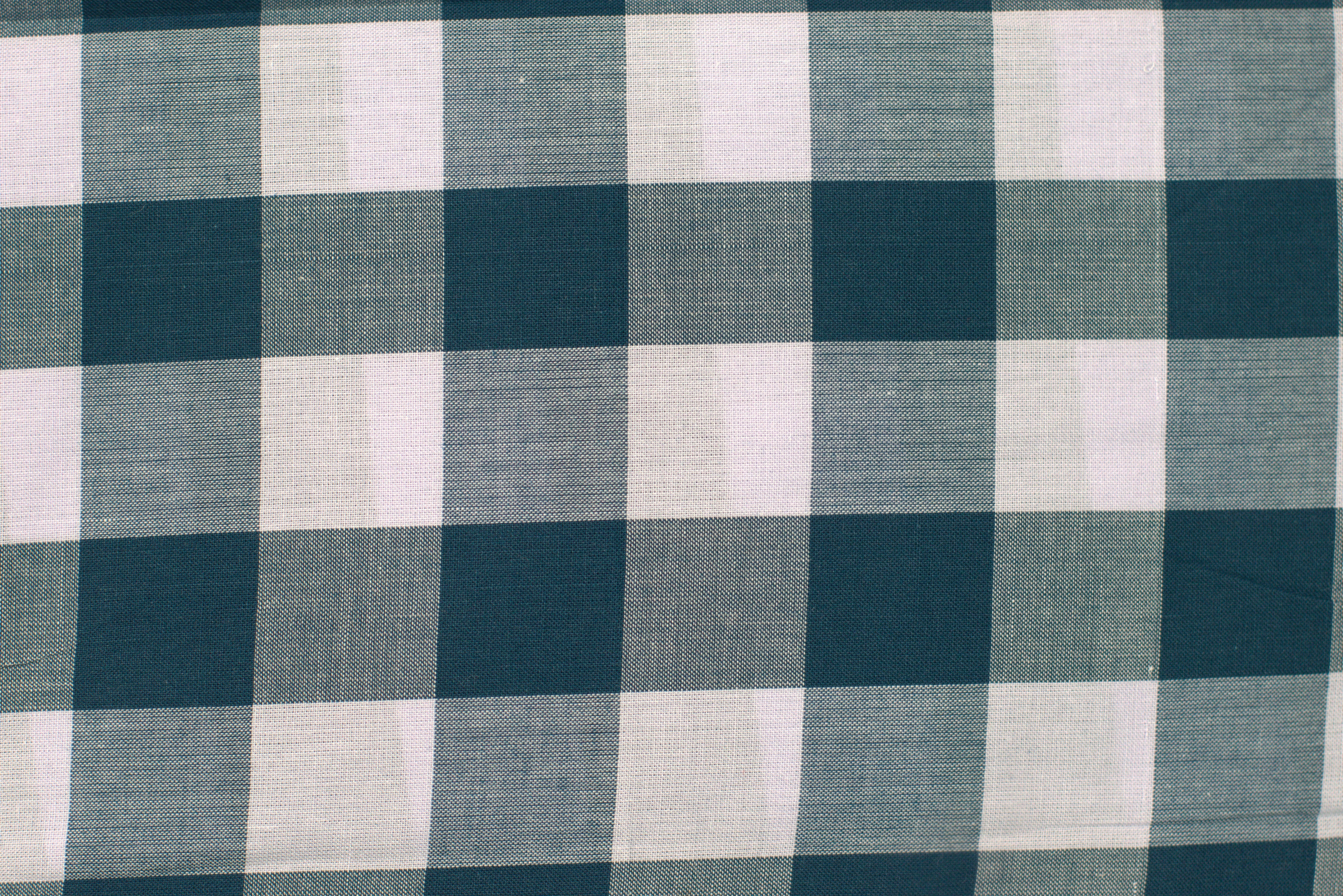 Premium Cotton Checked Kaili / Lungi – Dark Teal & White (2.10 Meters)