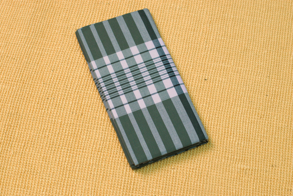 Premium Handloom Cotton Kaili (2.10 Meters) – Classic Olive & Grey Plaid Lungi