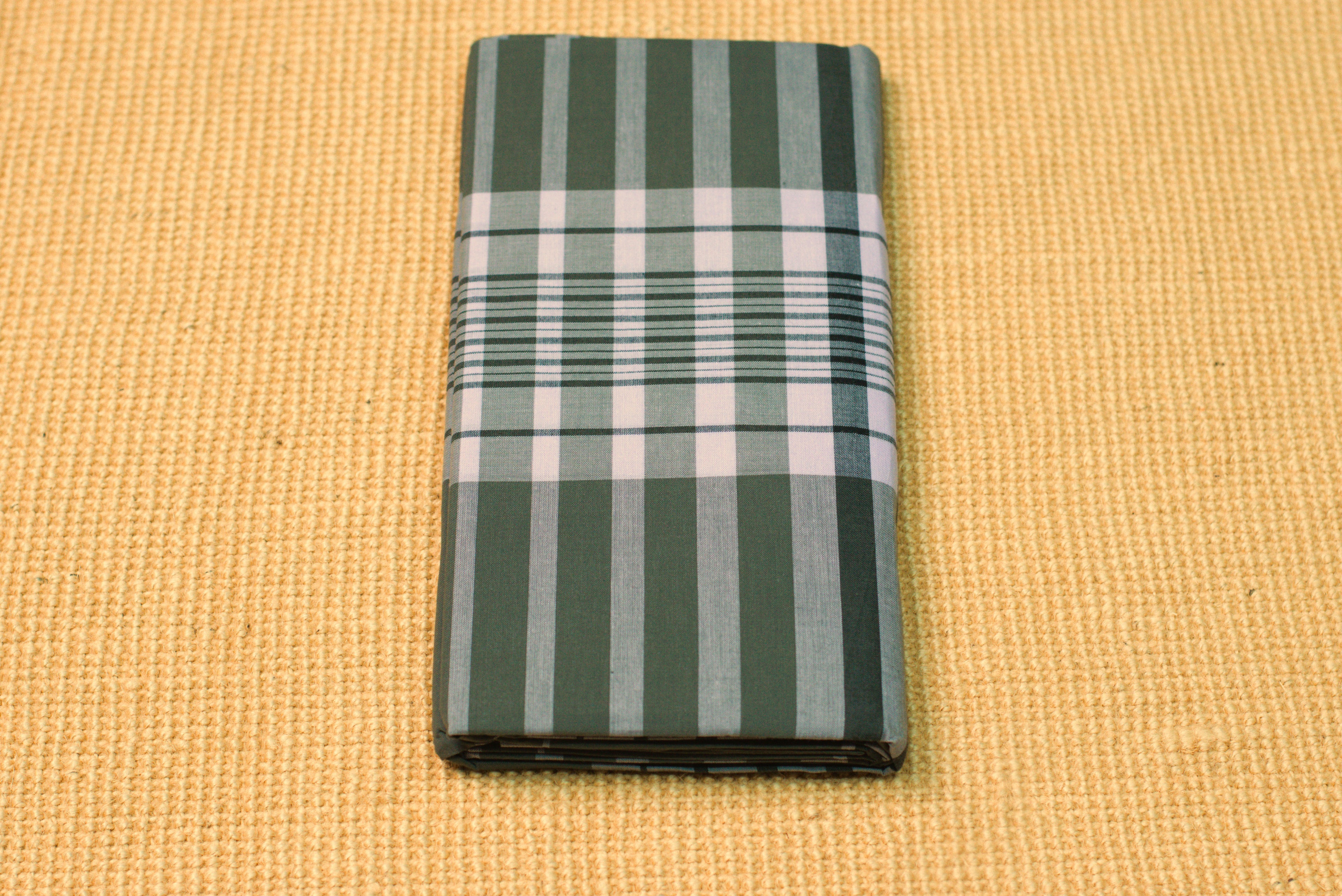 Premium Handloom Cotton Kaili (2.10 Meters) – Classic Olive & Grey Plaid Lungi