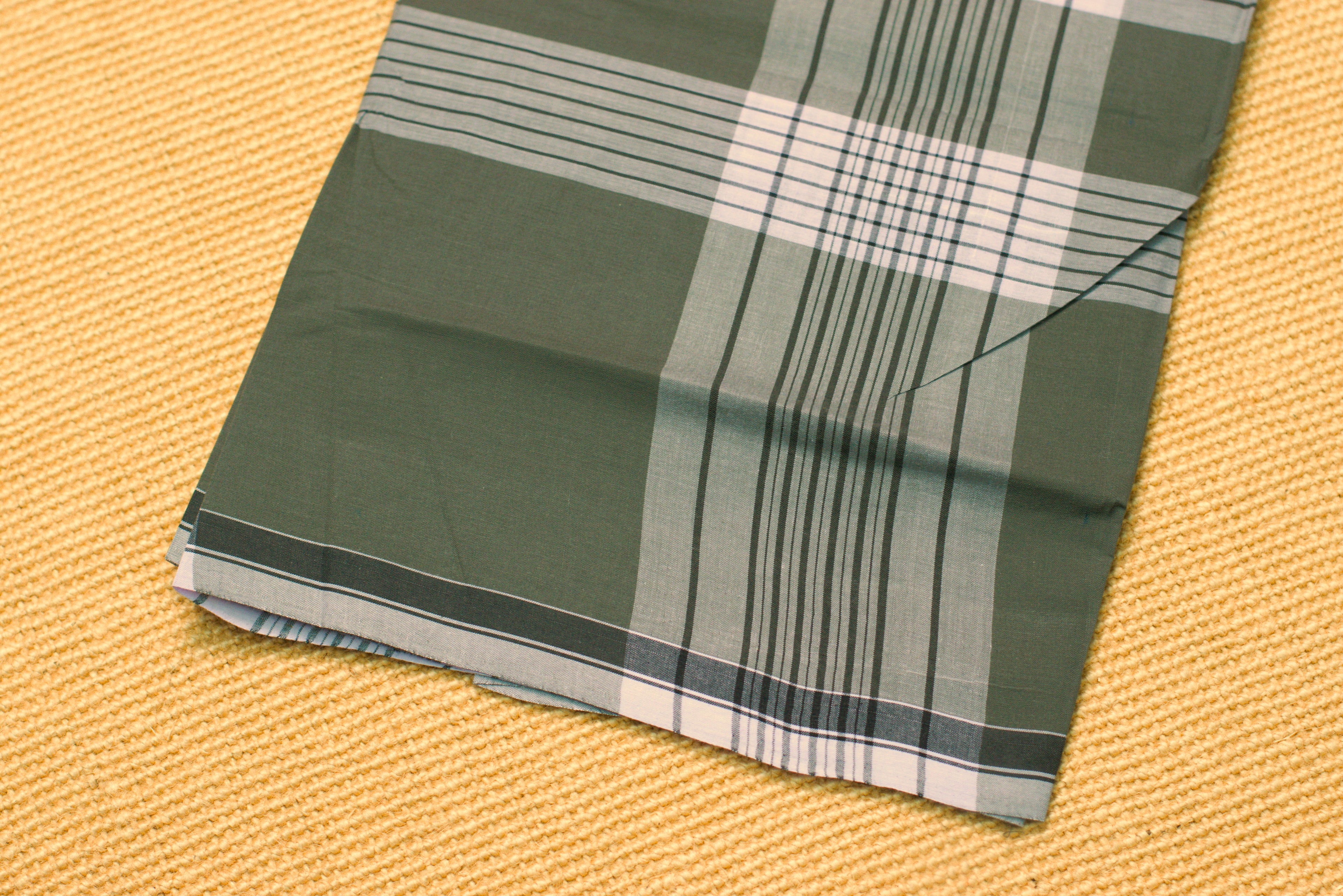 Premium Handloom Cotton Kaili (2.10 Meters) – Classic Olive & Grey Plaid Lungi
