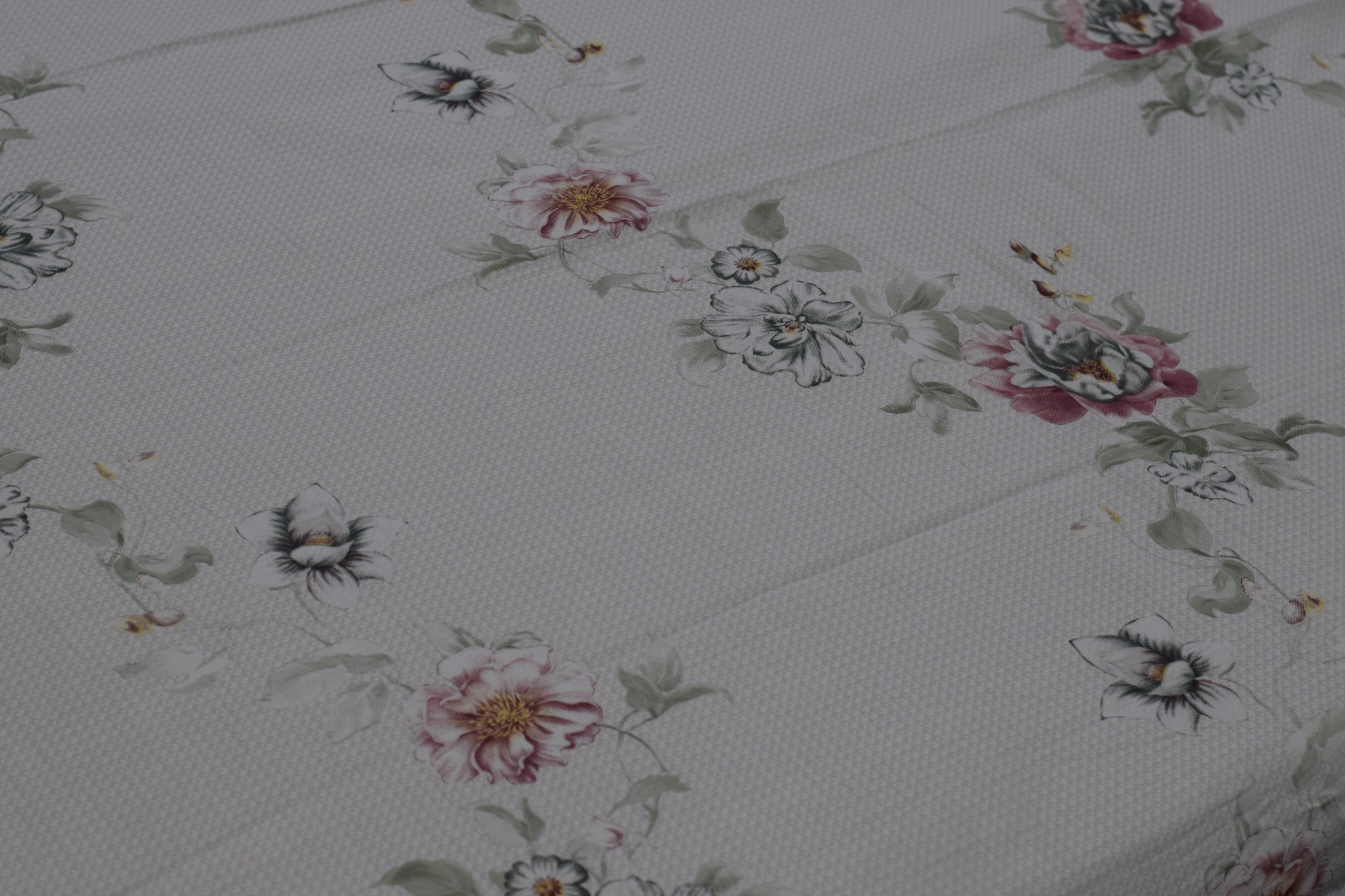 Elegant Floral King Size Bedspread Set with Lace Border –  Blend, Pink & Ivory