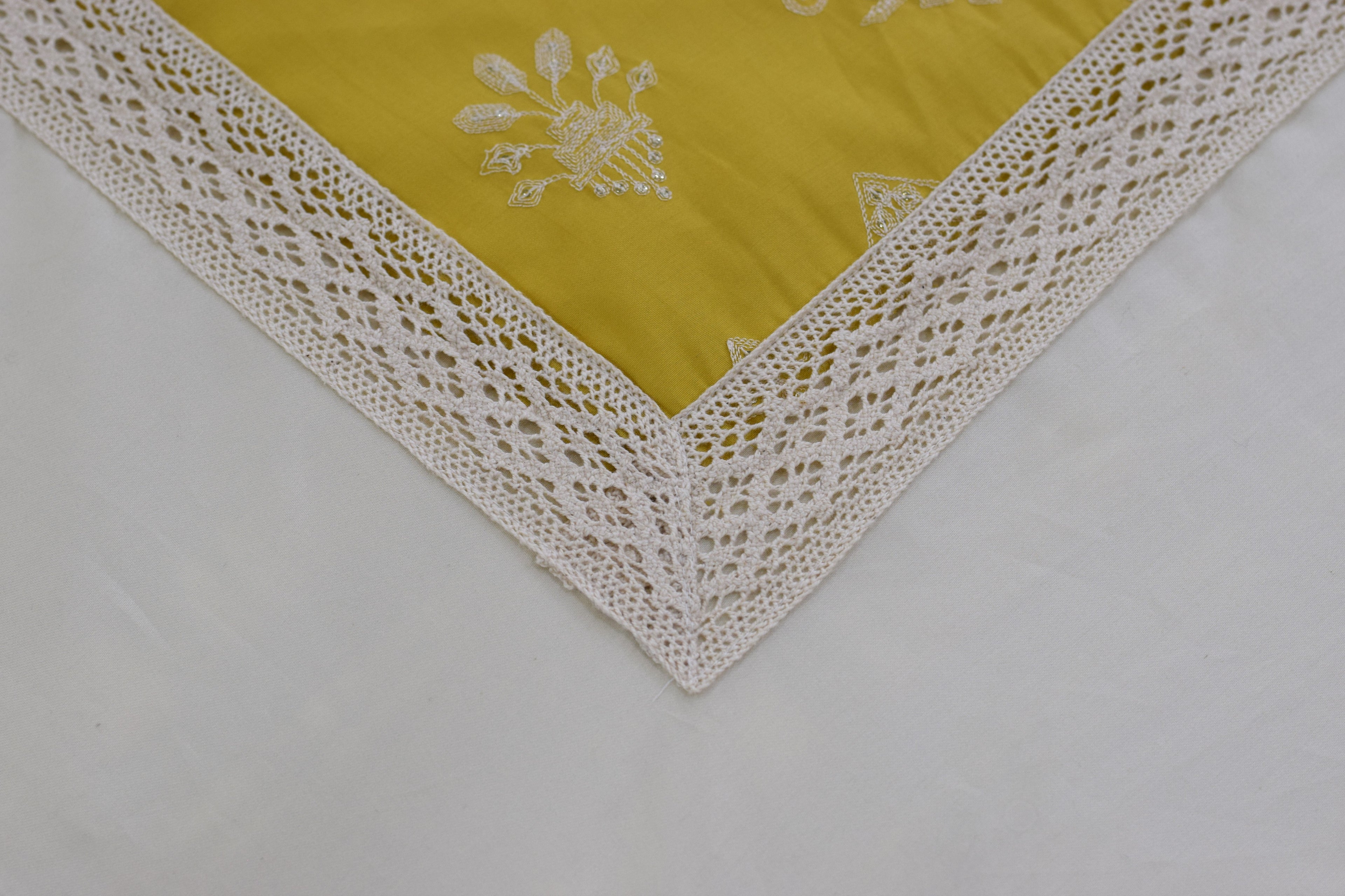 Elegant Ivory & Mustard King Size Bedspread Set with Matching Pillow Covers