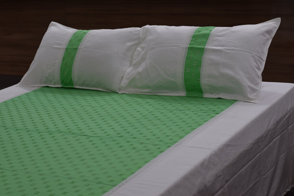 King Size White & Mint Green Cotton Bedspread Set with 2 Pillow Covers