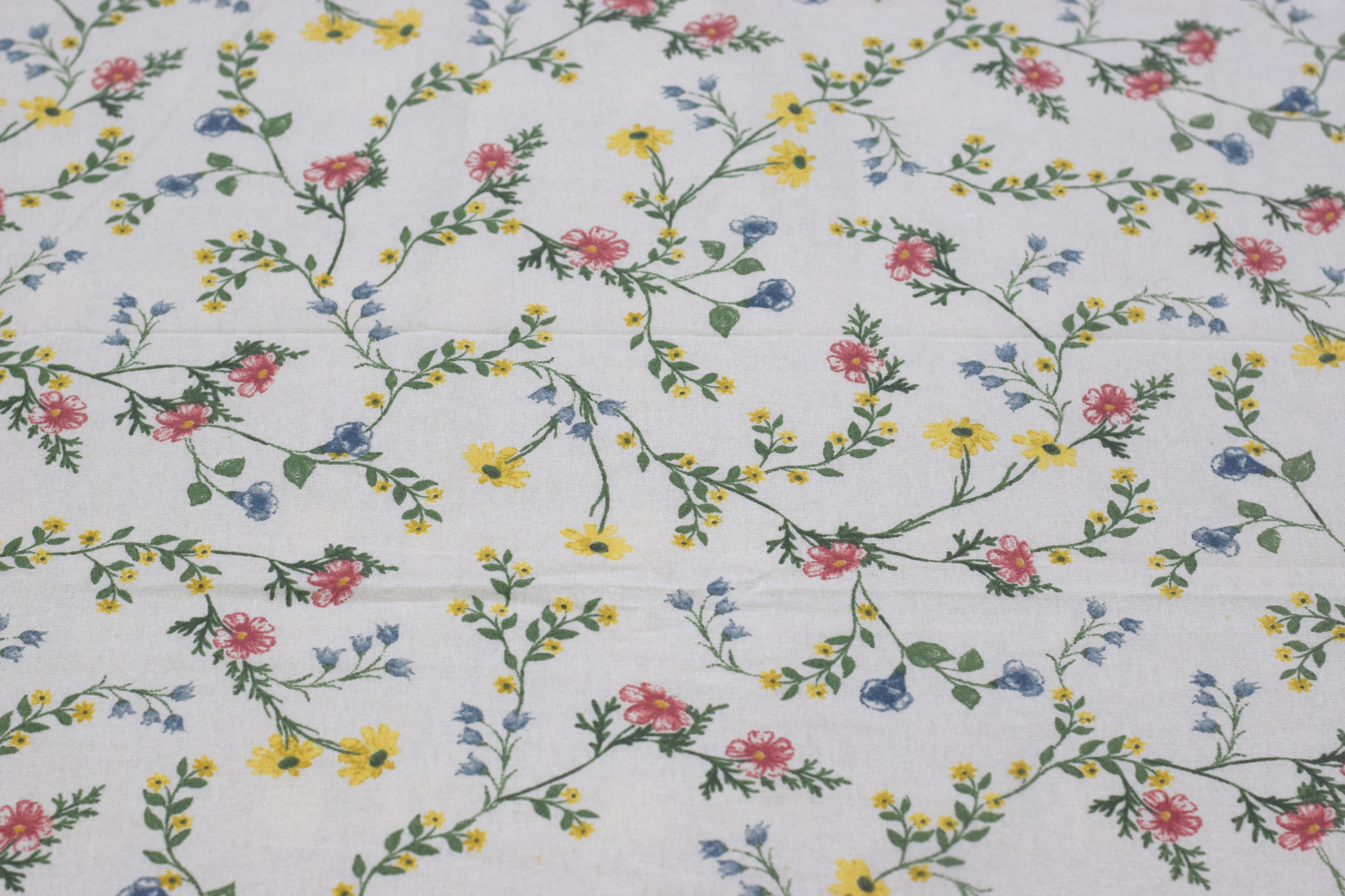 King Size Floral Vine Bedsheet Set with Mustard Border –  Elegant Bedding