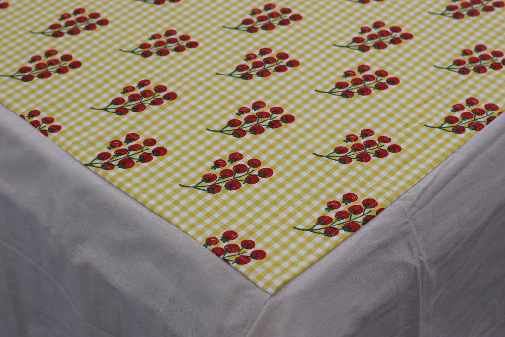 Golden Blossom King Size Bedspread Set with Matching Pillow Covers