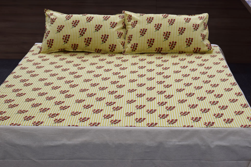 Golden Blossom King Size Bedspread Set with Matching Pillow Covers