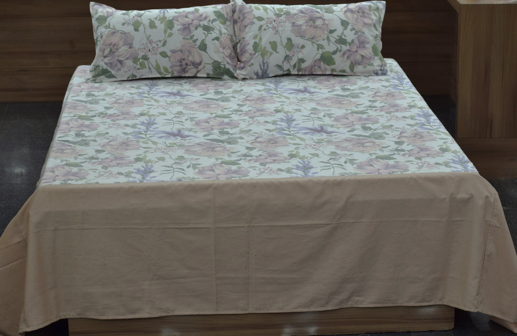 King Size Floral Elegance Bedspread Set with Pillow Covers – Soft Pastel Rose Print