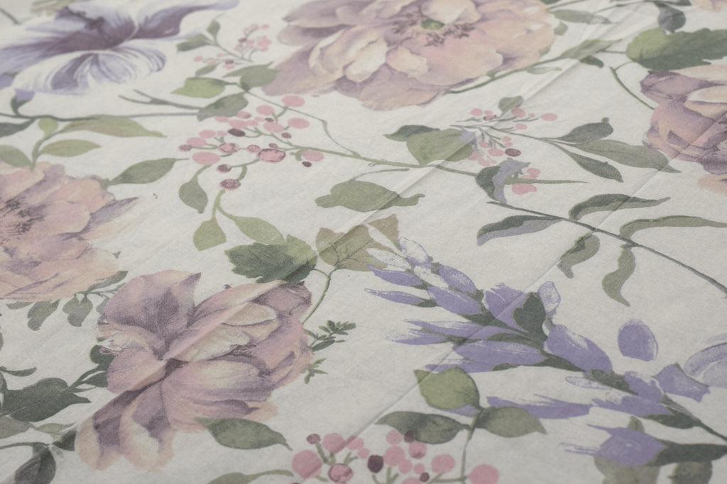 King Size Floral Elegance Bedspread Set with Pillow Covers – Soft Pastel Rose Print