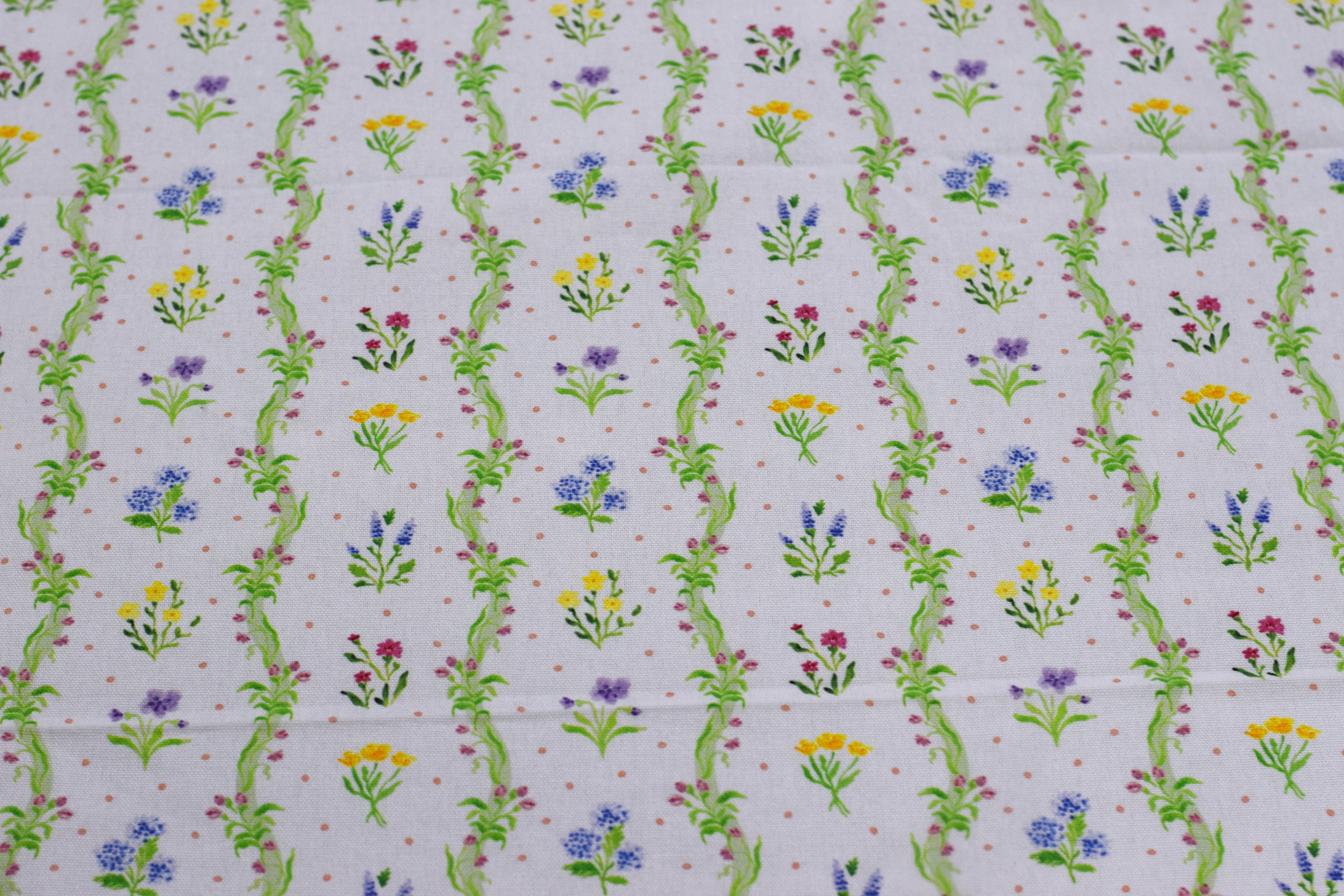 King Size Cotton Floral Bedsheet with 2 Pillow Covers – White & Pastel Green Botanical Print