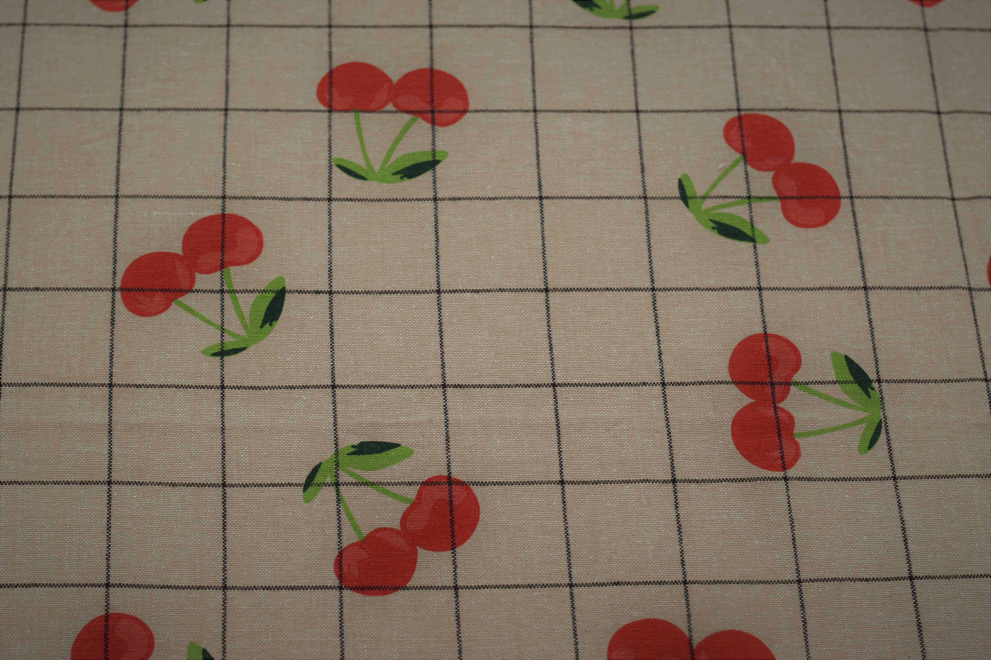 Cherry Grid Print King Size Bedspread Set –  Cotton  | Cream & Red