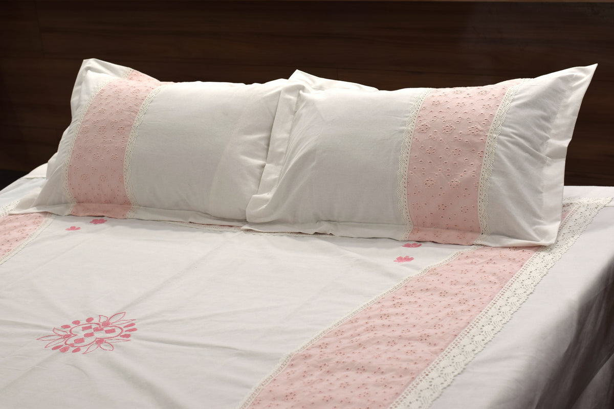 Cotton  Bedspread – Elegant White & Pink Floral Design | 100 × 106 Inches