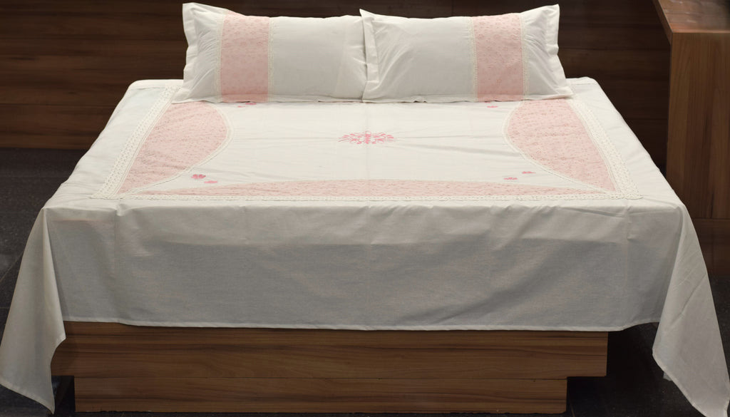 Cotton  Bedspread – Elegant White & Pink Floral Design | 100 × 106 Inches
