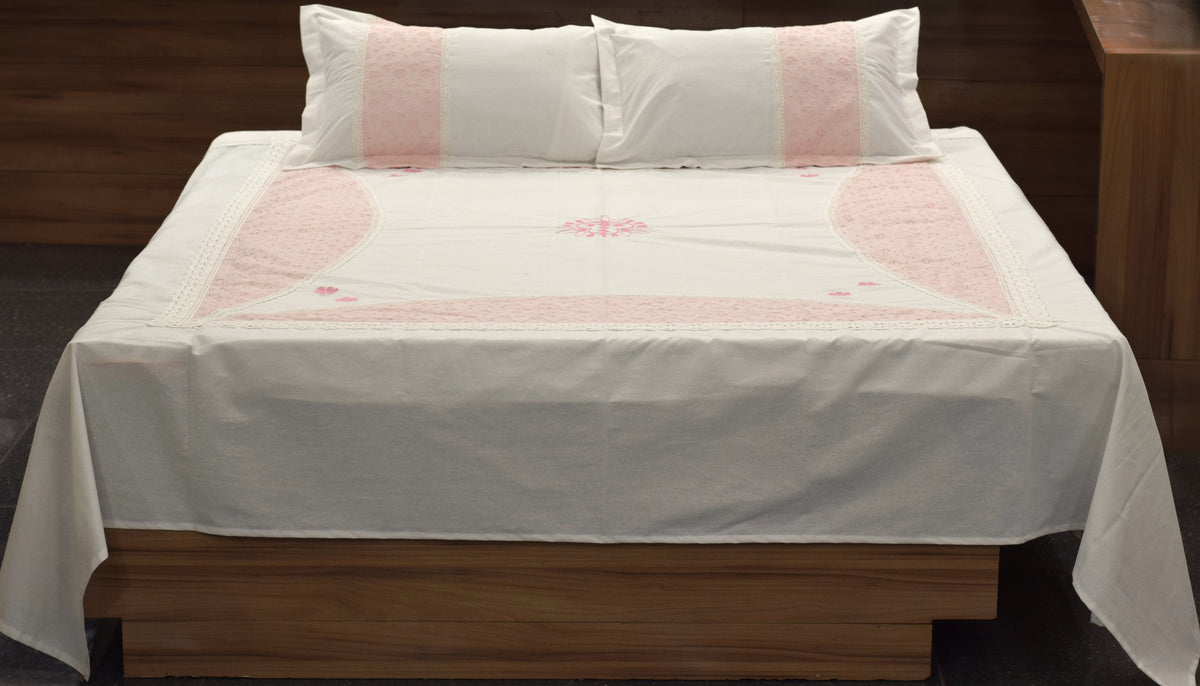Cotton  Bedspread – Elegant White & Pink Floral Design | 100 × 106 Inches