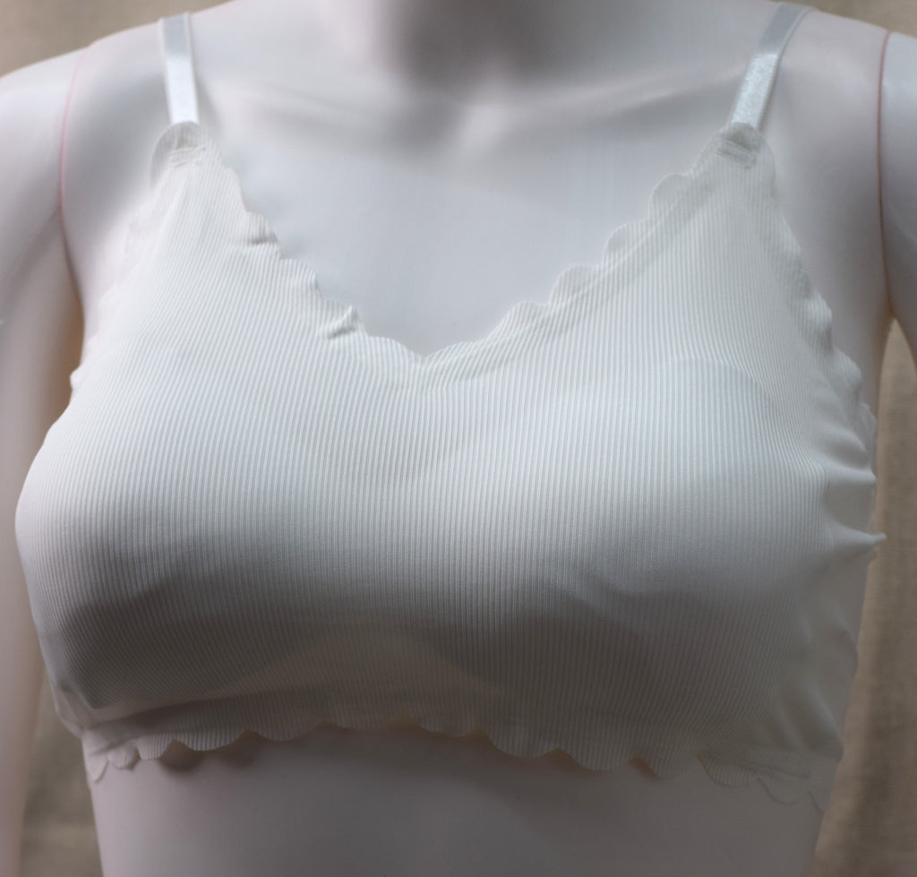 Women’s Ribbed Seamless Scallop Edge Bralette – Soft Stretch Padded freesize