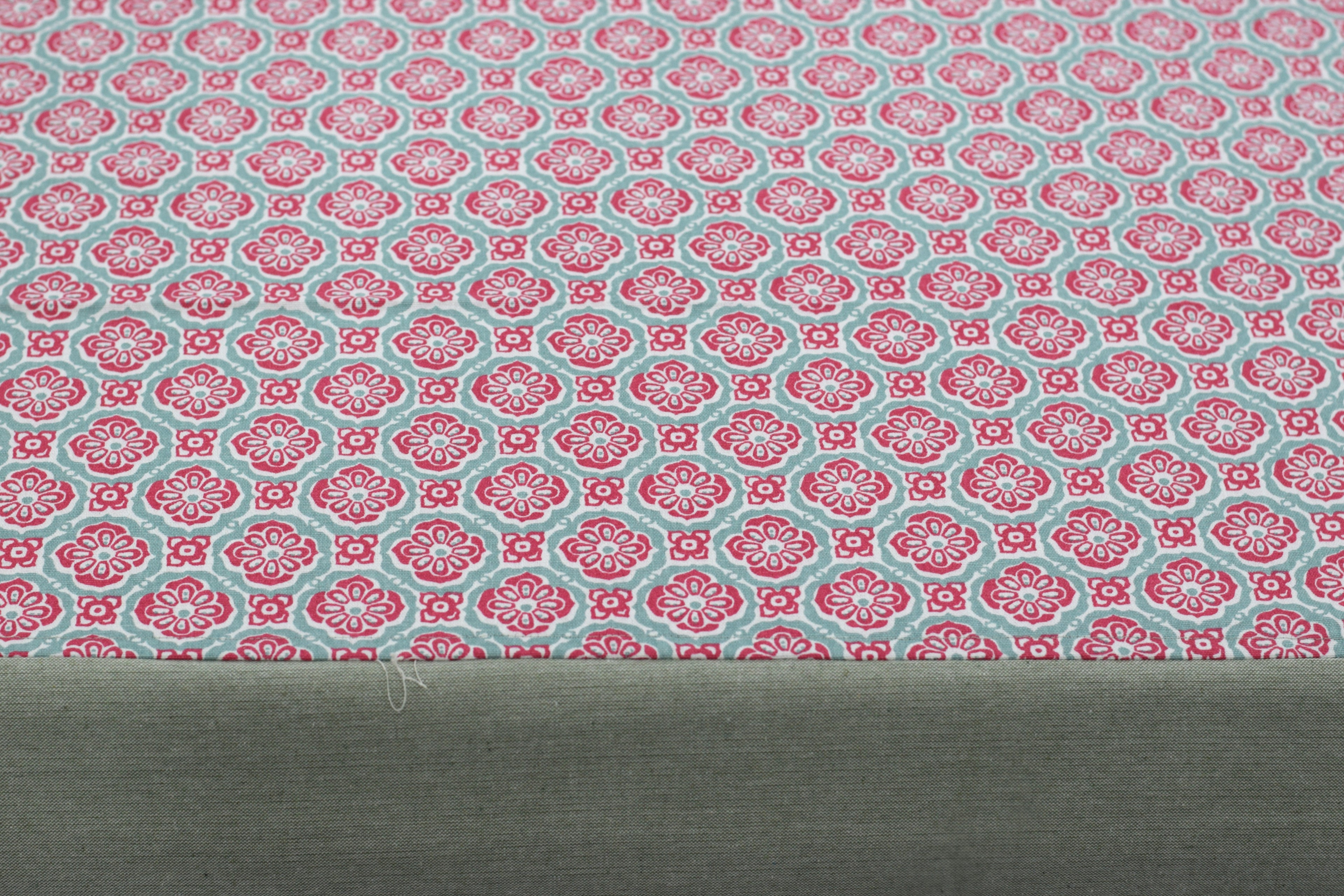 Pink Floral Print King Size Bedsheet with 2 Pillow Covers