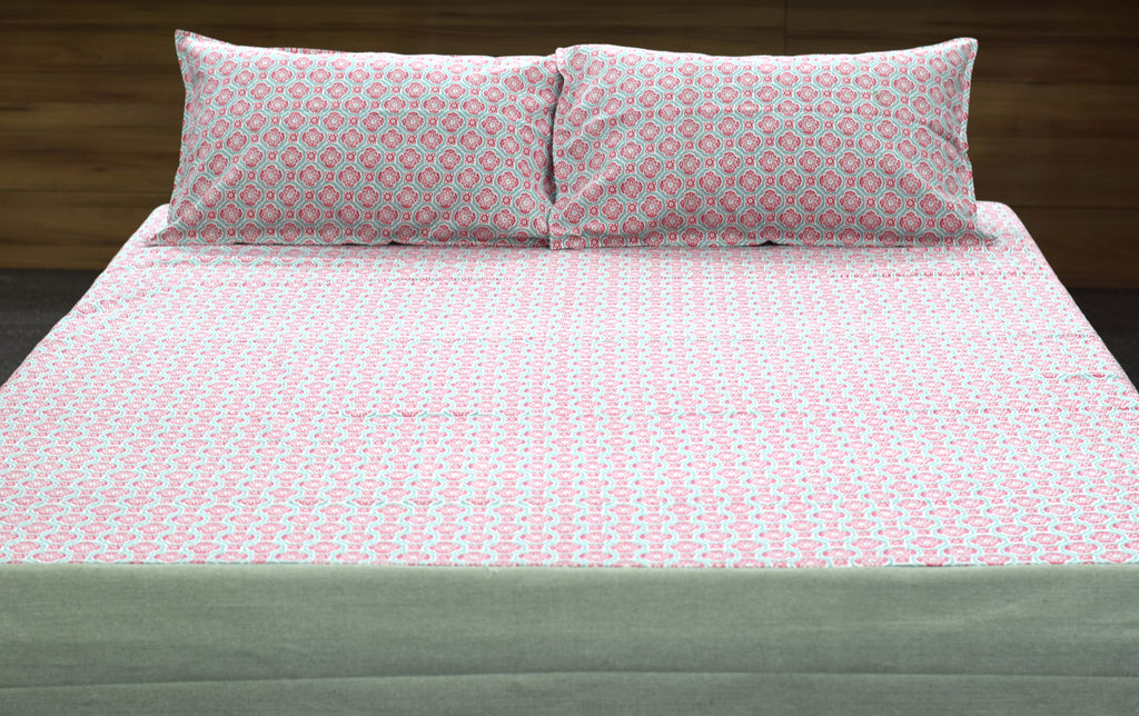 Pink Floral Print King Size Bedsheet with 2 Pillow Covers