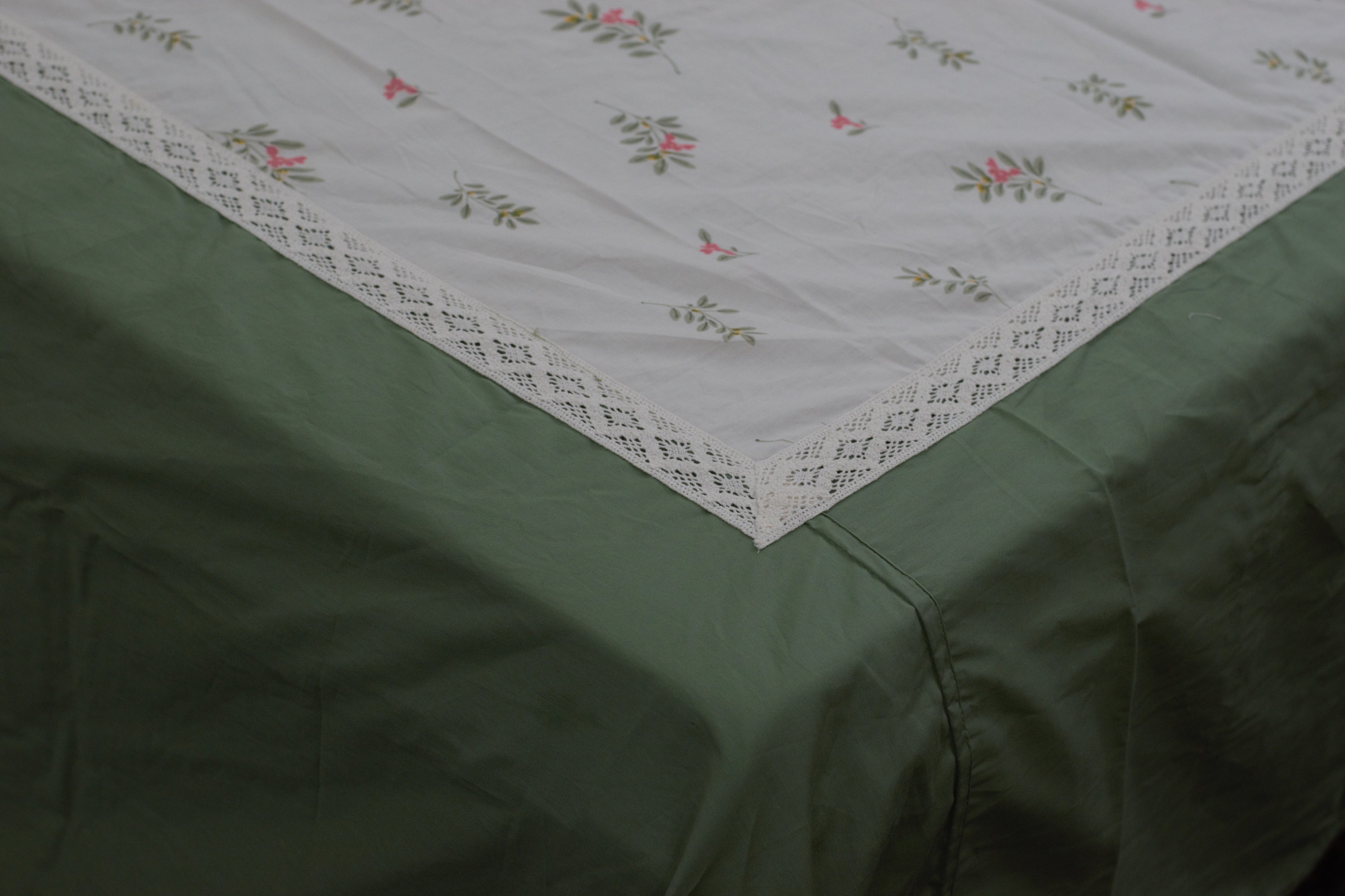 Premium Floral Cotton Bedspread with 2 Pillow Covers | White & Sage Green | 94 x 104 Inches