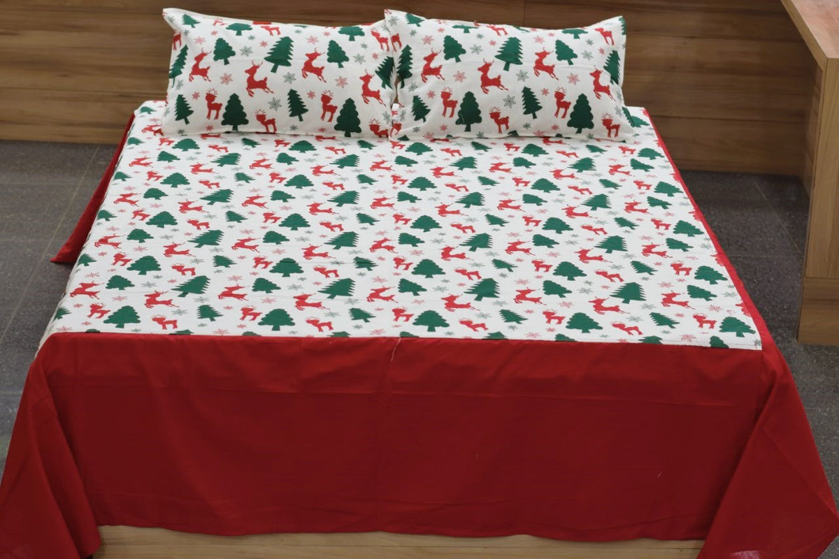 King Size Cotton Bedspread – Christmas Tree & Reindeer Print with Red Border | 100 × 110 Inches