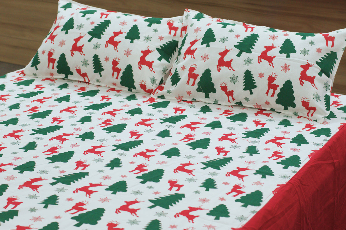 King Size Cotton Bedspread – Christmas Tree & Reindeer Print with Red Border | 100 × 110 Inches