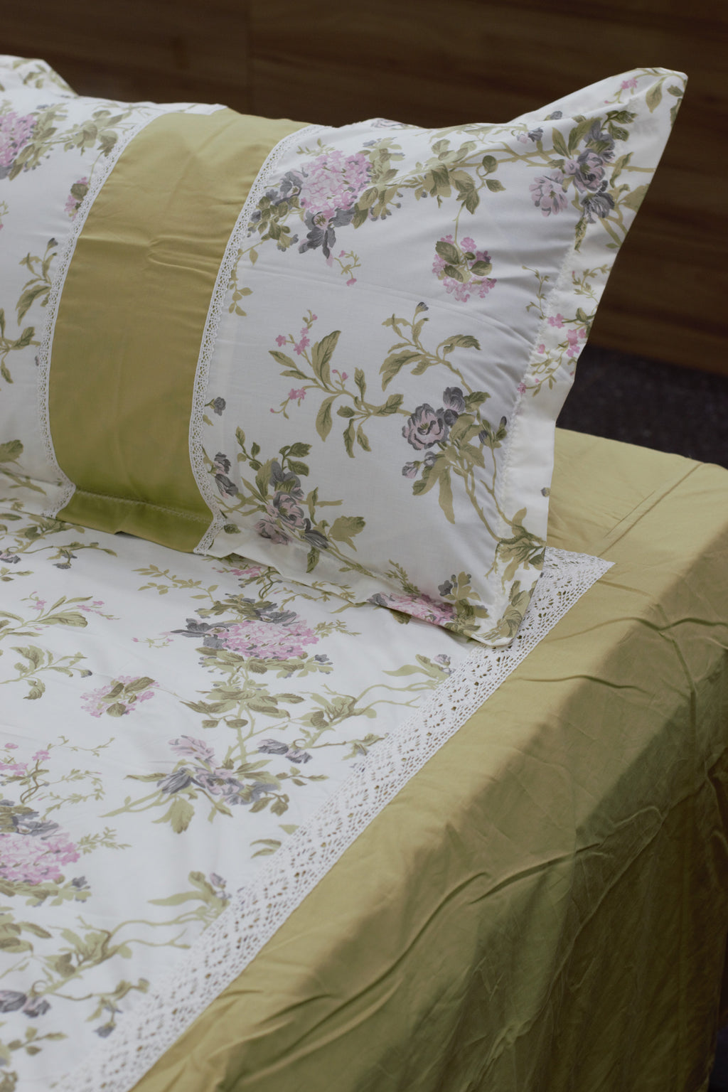 Premium Floral Cotton Bedspread with 2 Pillow Covers | Olive Green & Ivory | 94 x 104 Inches (239 x 264 cm)