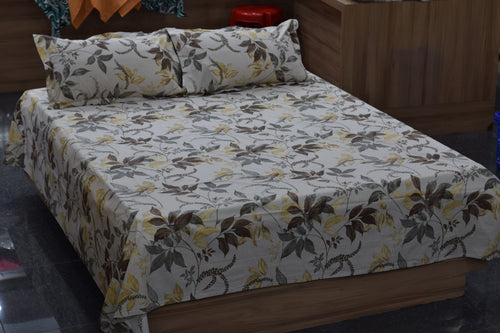 Autumn Leaf Floral Queen Size Bedsheet with Pillow Covers