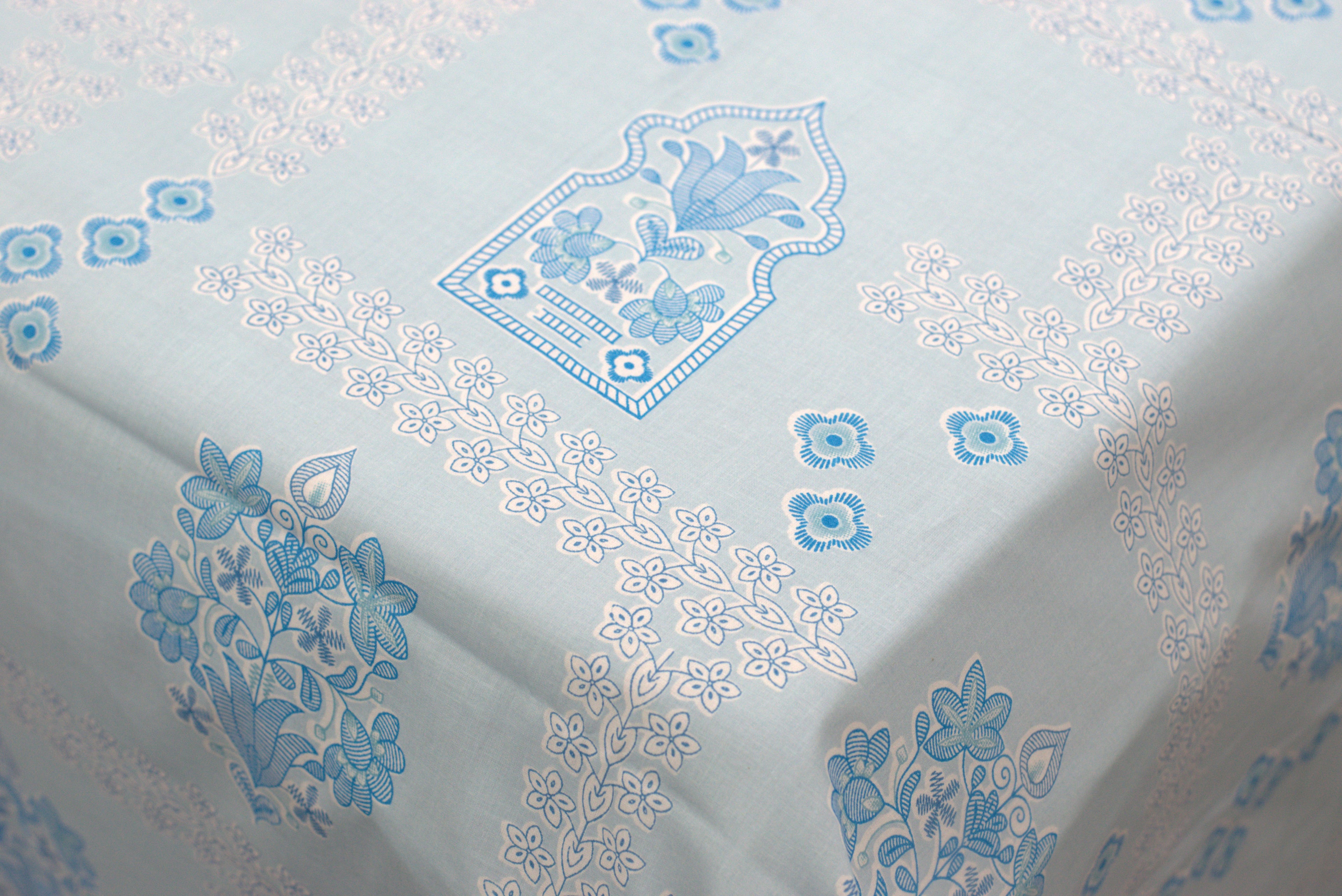 Elegant Sky Blue Floral Queen Size Bedsheet with 2 Pillow Covers – Soft &amp; Comfortable Cotton Blend