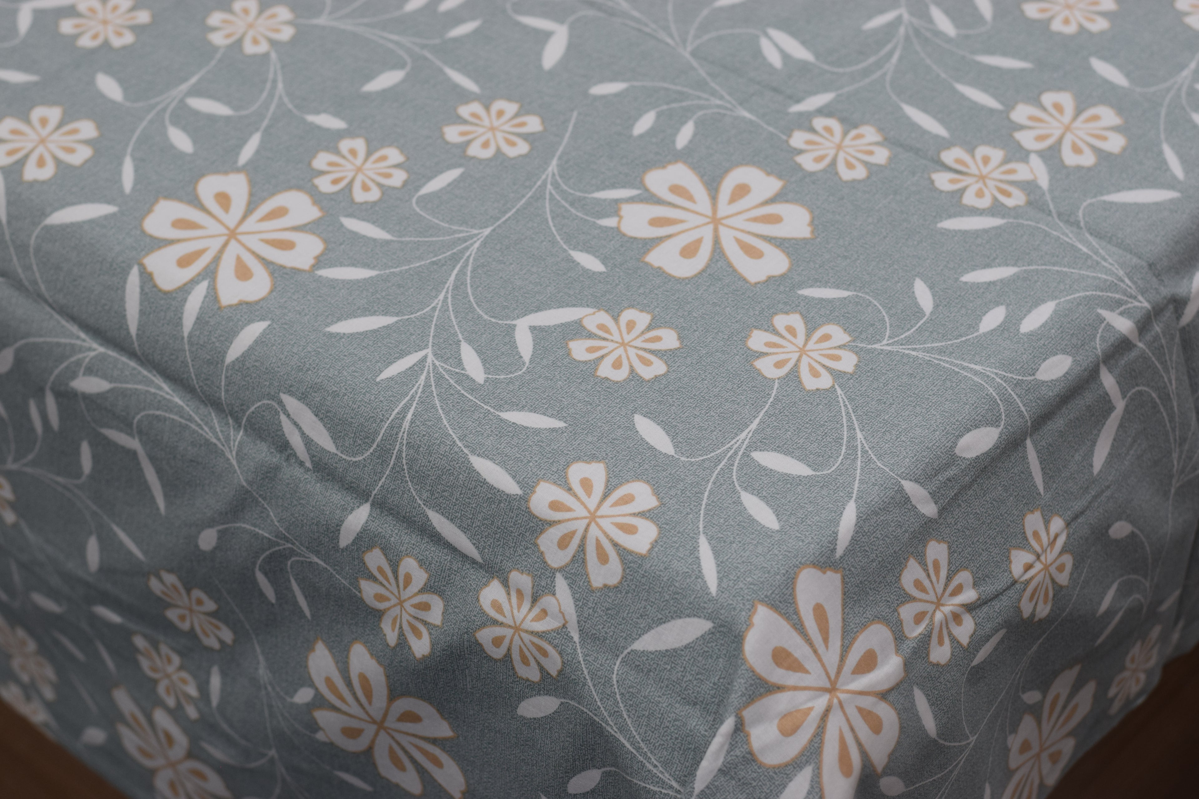Elegant Grey Floral Queen Size Bedsheet with 2 Pillow Covers