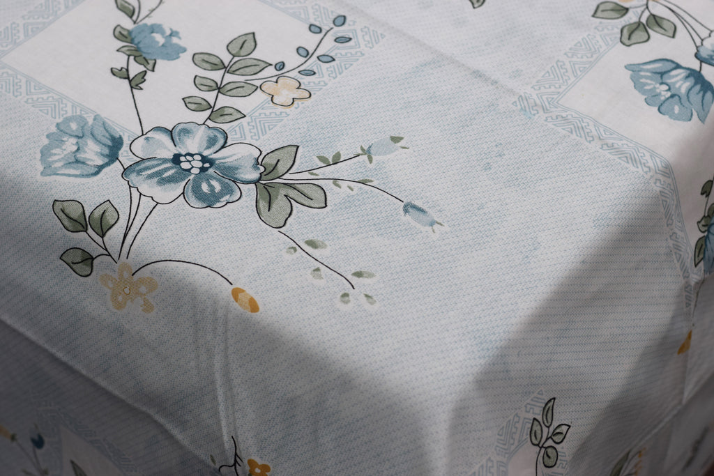 Elegant Blue Floral Queen Size Bedsheet with Pillow Covers