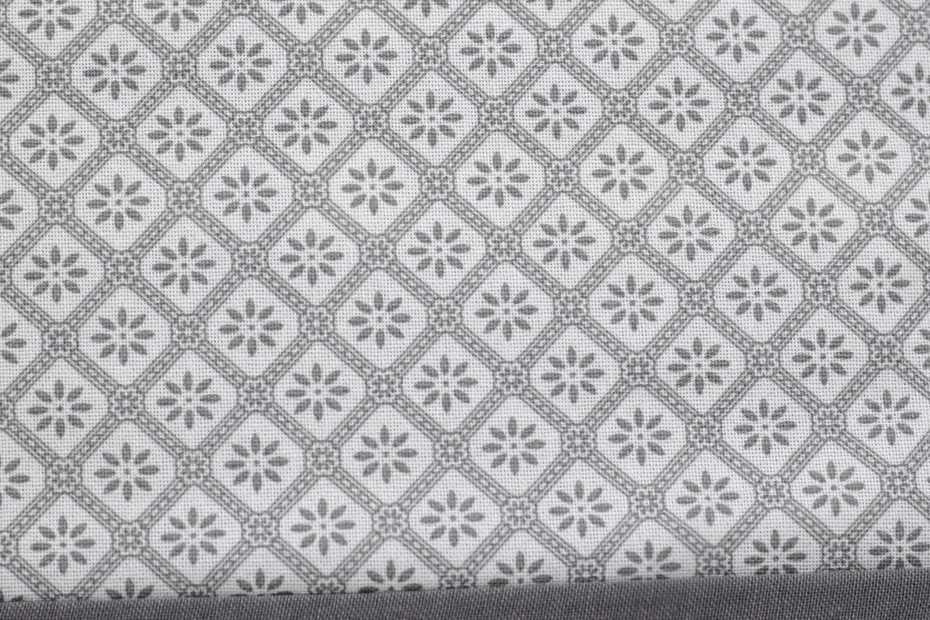King Size Cotton Bedspread with 2 Pillow Covers – Elegant Grey & White Geometric Print |