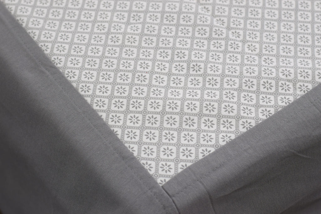 King Size Cotton Bedspread with 2 Pillow Covers – Elegant Grey & White Geometric Print |