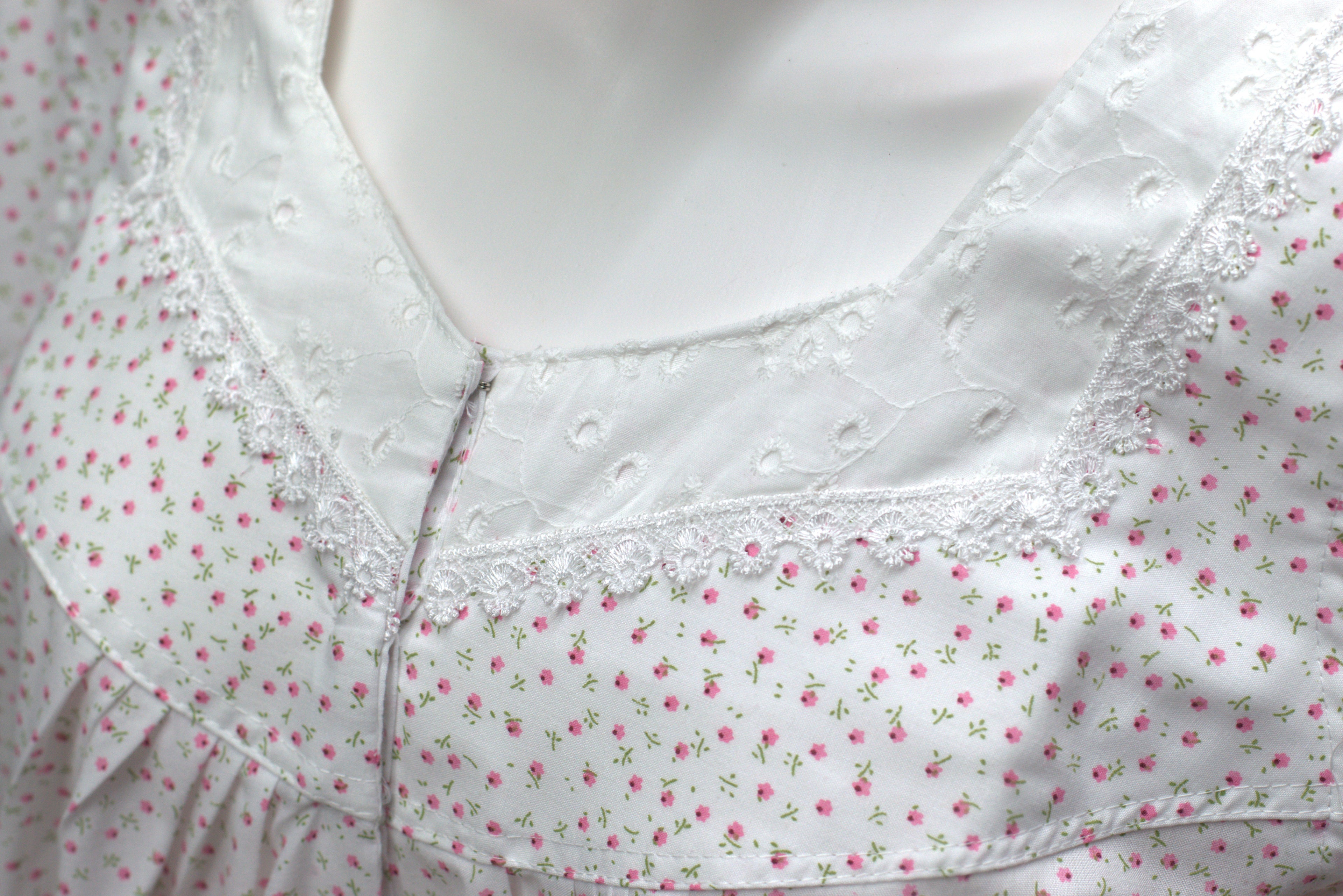 Elegant White Floral Print  Nighty with Delicate Lace Detail